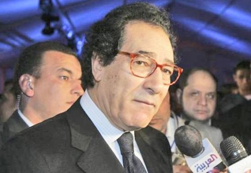 „Bring mir diese Bücher, und wenn es sie gibt, werde ich sie vor deinen Augen verbrennen“: Faruk Hosni, Favorit für den Posten des Unesco-Chefs