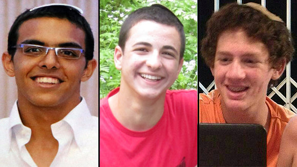 Die drei entführten israelischen Schüler Eyal Yifrach, Gilad Shaer und Naftali Frenkel Die drei entführten israelischen Schüler Eyal Yifrach, Gilad Shaer und Naftali Frenkel