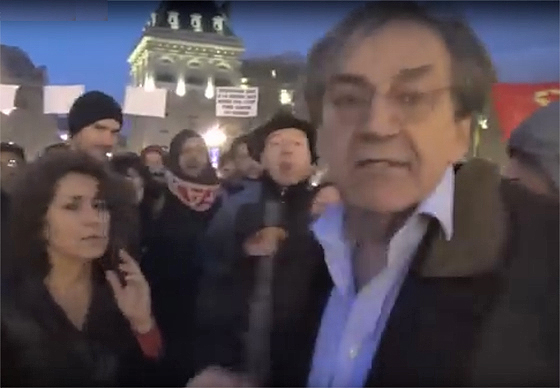 Alain Finkielkraut wird von einer Kundgebung der Bewegung »Nuit Debout« verjagt, Paris, 17. April 2016
