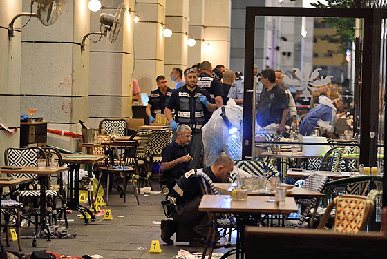 Israelische Sicherheitskräfte am Ort des Terroranschlags in Tel Aviv, 8. Juni 2016 Israelische Sicherheitskräfte am Ort des Terroranschlags in Tel Aviv, 8. Juni 2016