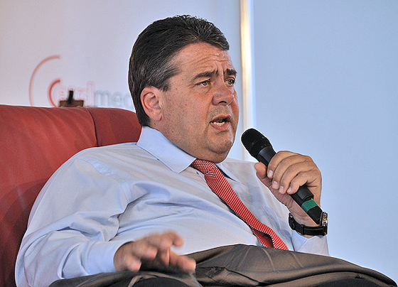 Sigmar Gabriel auf dem 33. Deutschen Evangelischen Kirchentag in Dresden, Juni 2011, © Christliches Medienmagazin PRO, via Flickr (CC BY-SA 2.0) Sigmar Gabriel auf dem 33. Deutschen Evangelischen Kirchentag in Dresden, Juni 2011, © Christliches Medienmagazin PRO, via Flickr (CC BY-SA 2.0)