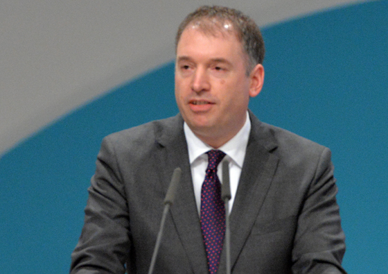 Niels Annen auf dem SPD-Bundesparteitag in Berlin, Dezember 2015, © Olaf Kosinsky mit CC-BY-SA-3.0-Lizenz via Wikimedia Commons